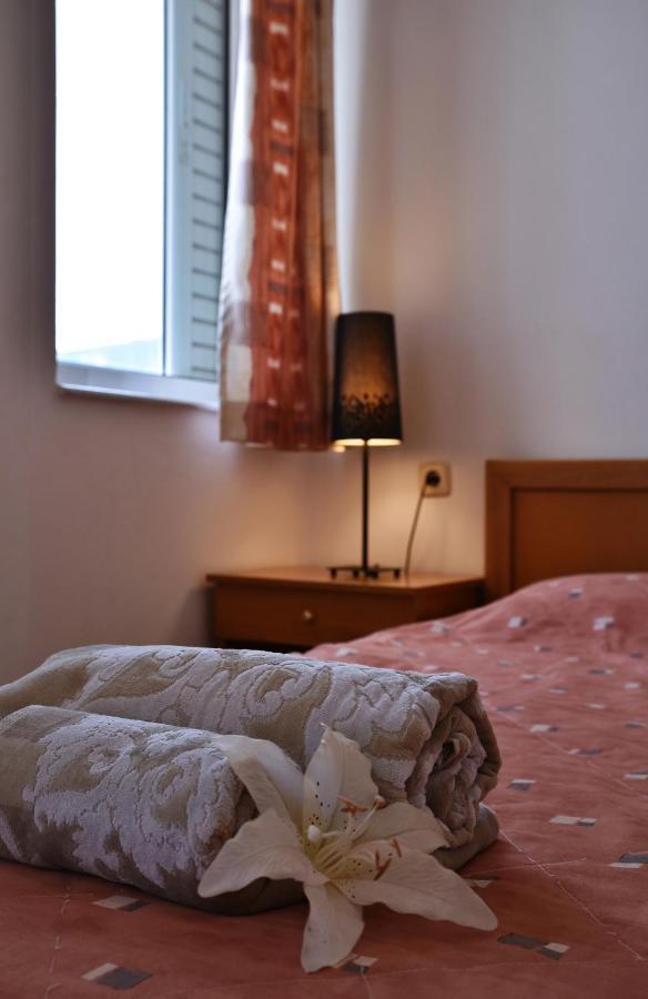 Nirevel Apartments Gúvesz Kültér fotó